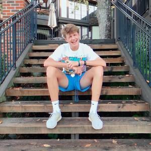 Meet your Posher, Luke